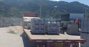 汉中 芝麻白仿形路沿石，直形路沿石