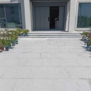 汉中 芝麻白花岗岩地铺石地面铺装