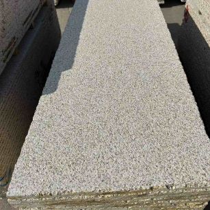 汉中 黄金麻花岗岩荔枝面毛板，半成品