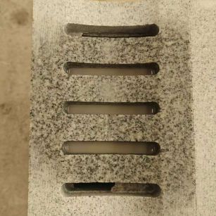 汉中 芝麻白拉丝面花岗岩U型开槽排水槽