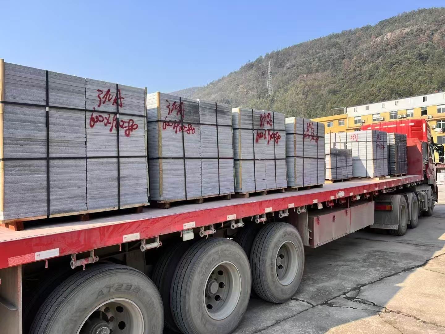 汉中 芝麻灰地铺石出货日常