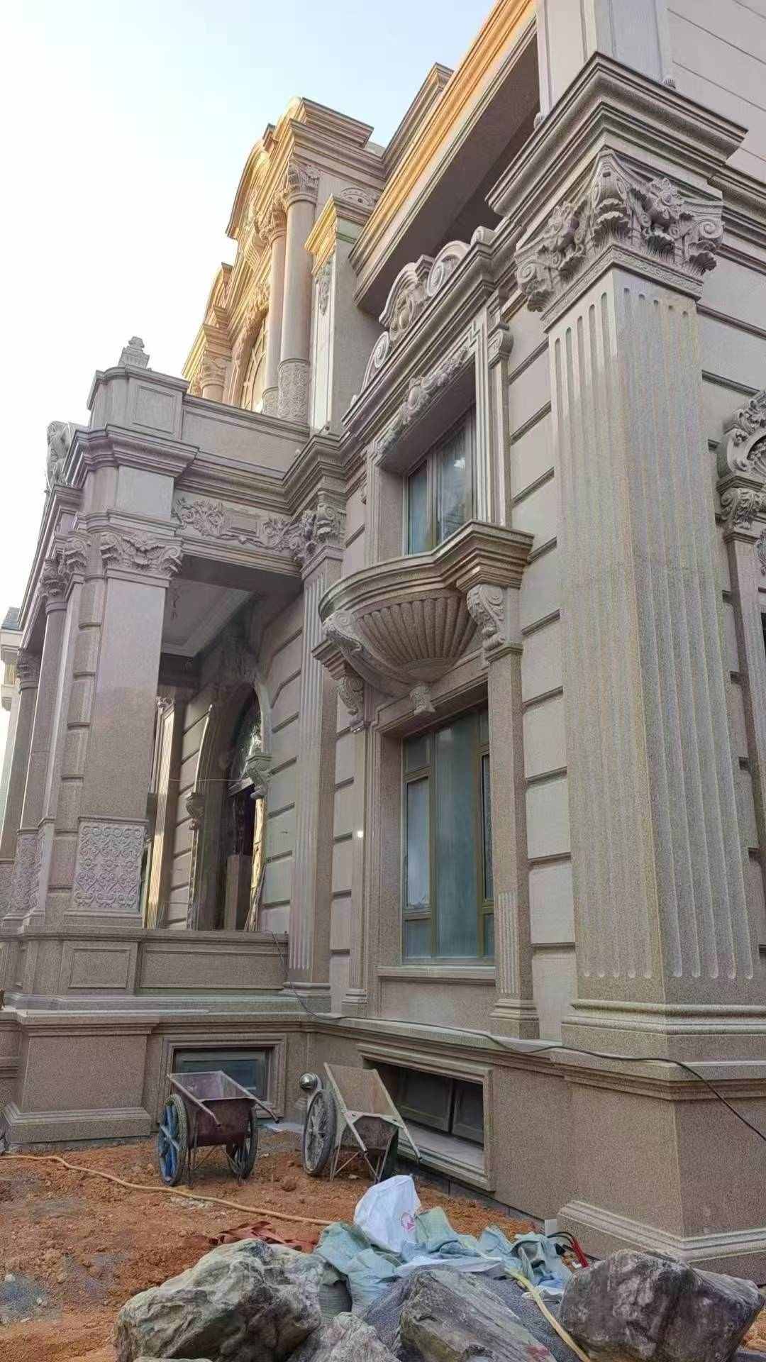 汉中 黄金麻花岗岩光面别墅外墙干挂施工完成