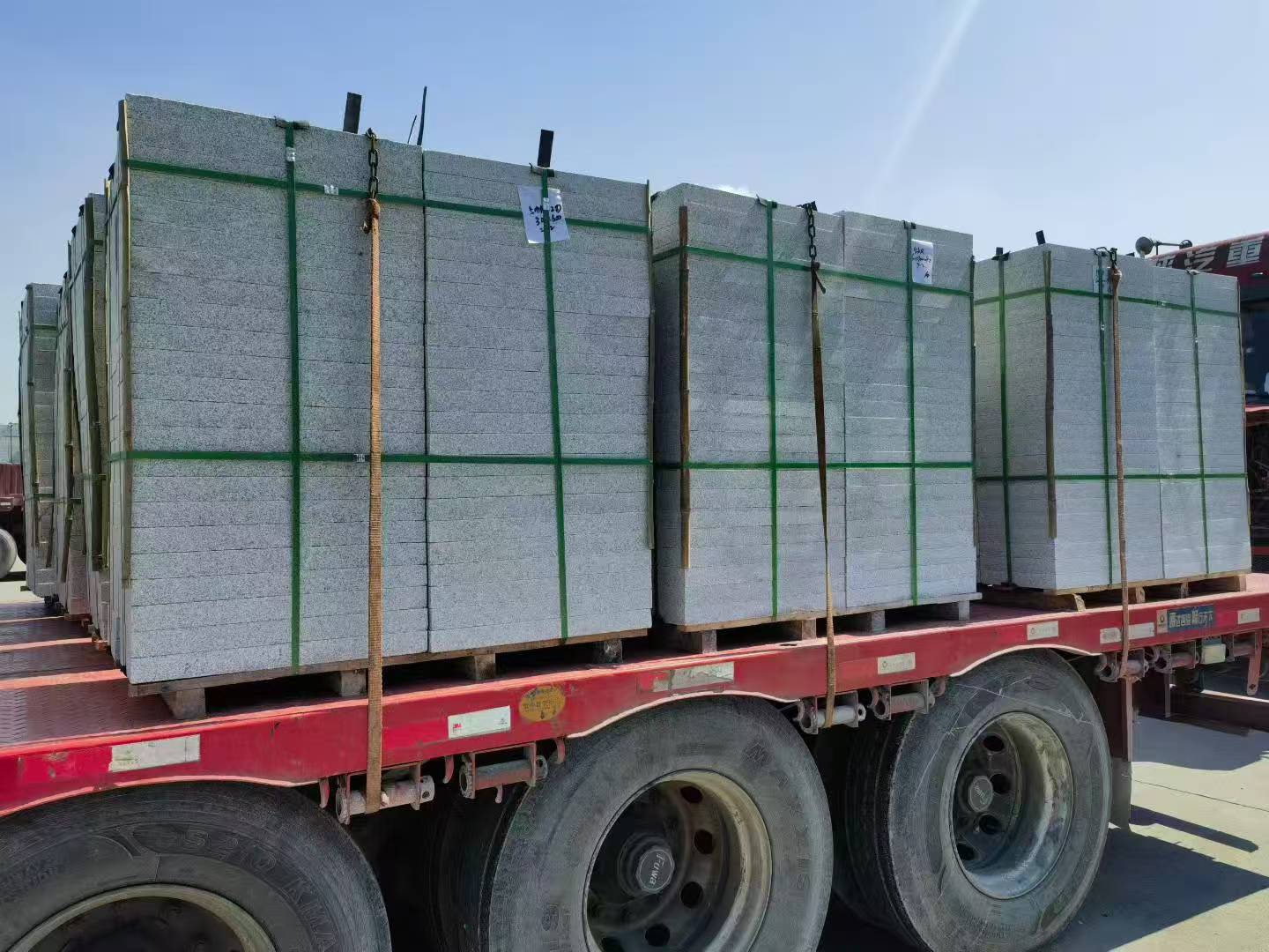 汉中芝麻白花岗岩出货日常地铺石