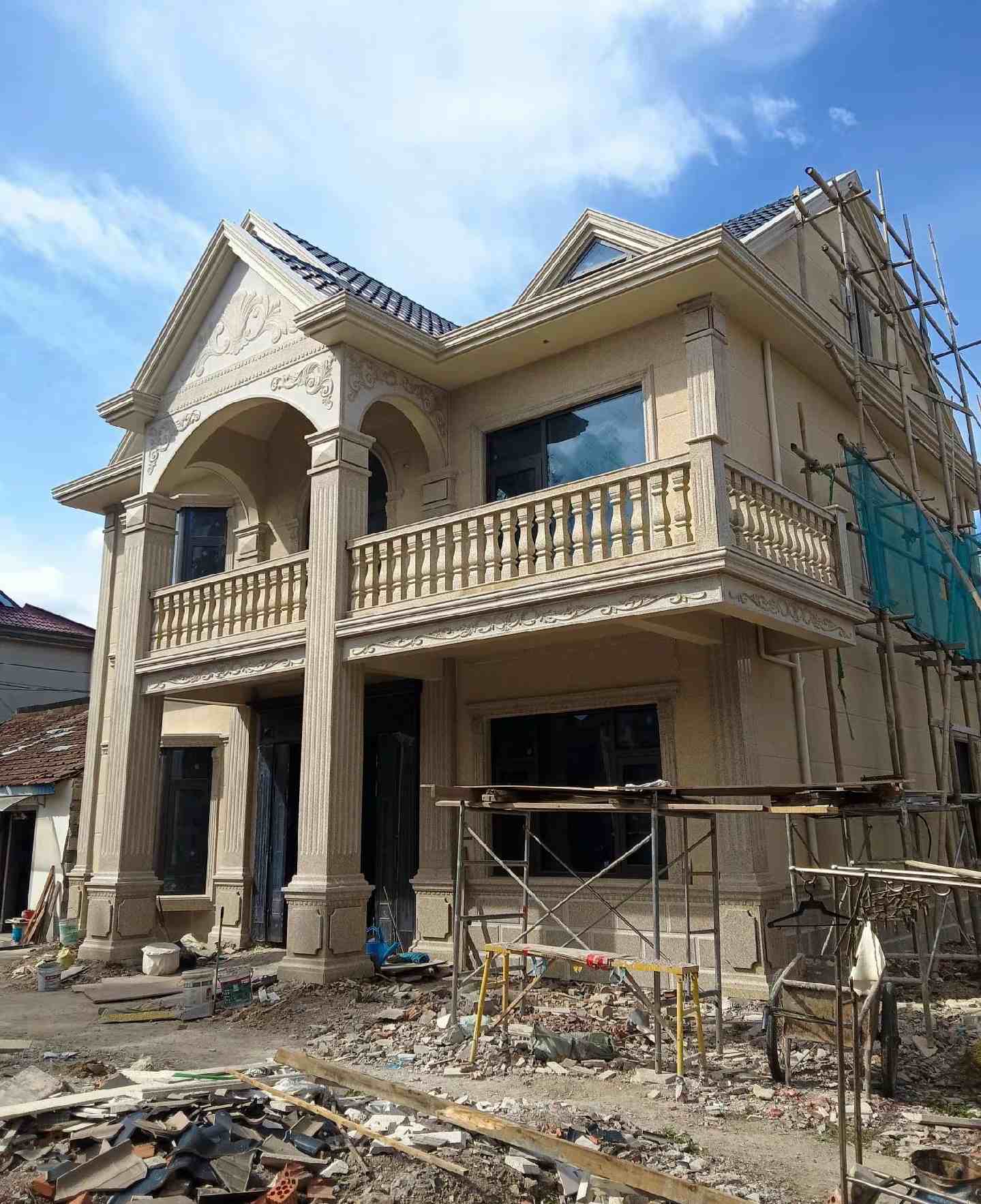 汉中 黄金麻花岗岩石材私人别墅雕花门楼柱阳台栏杆