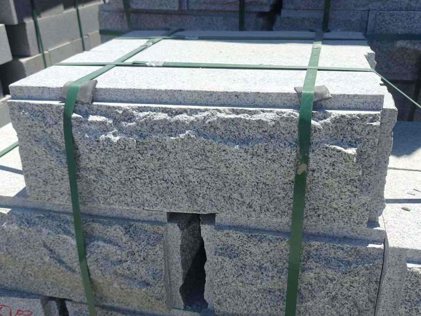 汉中 芝麻白花岗岩自然面成品