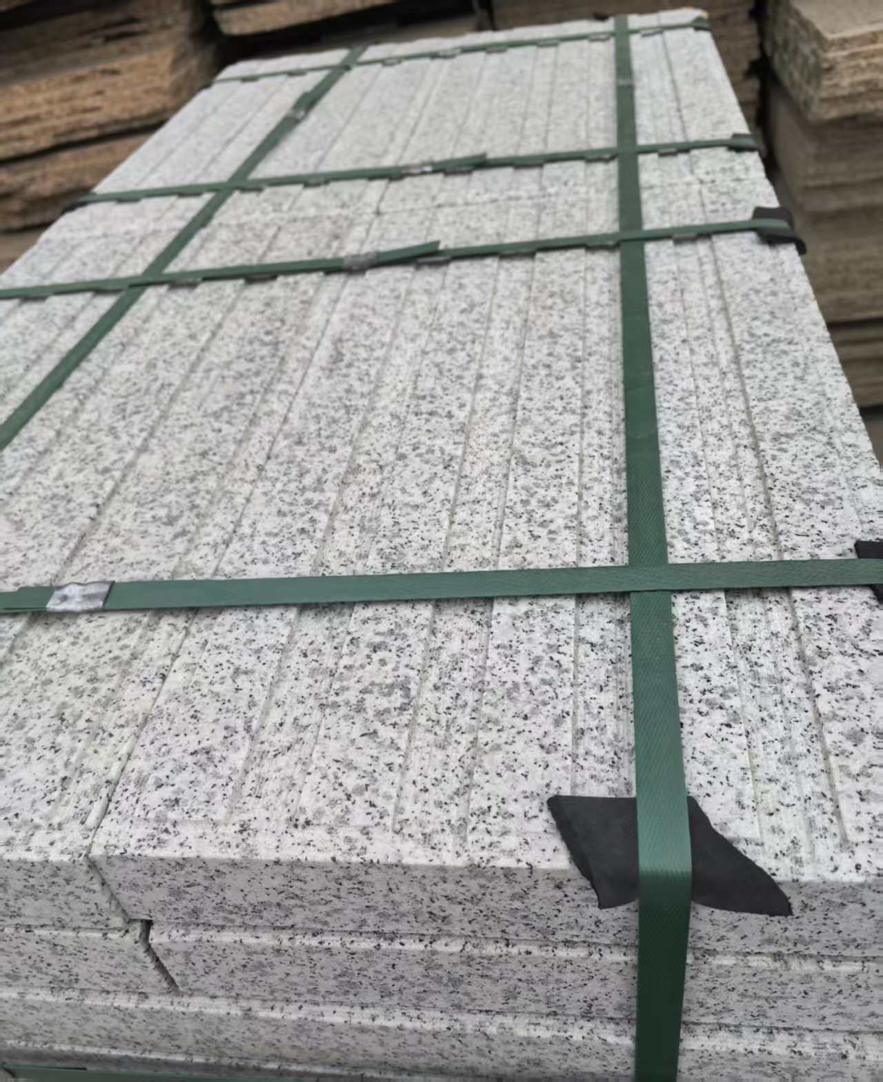 汉中 白麻花岗岩直行盲道石，盲条，地铺石