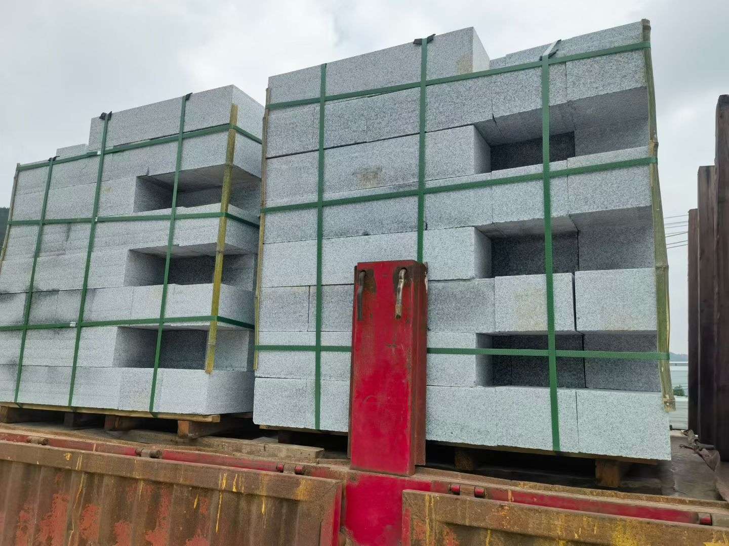 汉中 芝麻白花岗岩路沿石，平石，路侧石，马路牙子，路缘石，立缘石，平缘石等