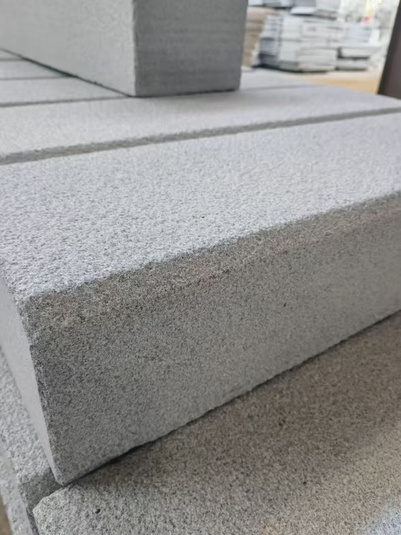 汉中 芝麻灰荔枝面路沿石