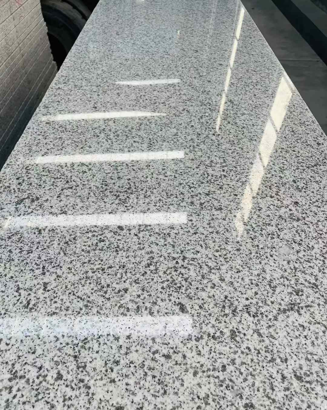 汉中 白麻花岗岩光面毛板