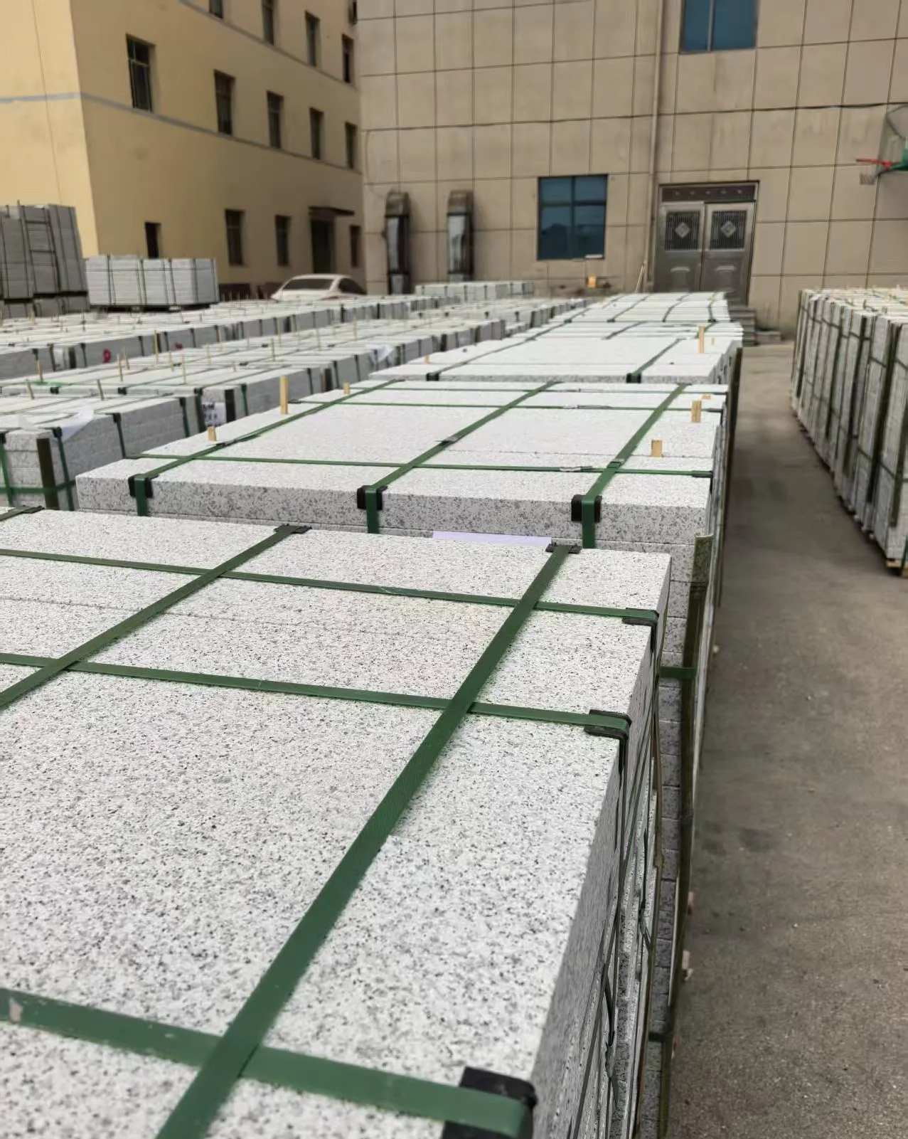 汉中 白麻花岗岩5.0公分荔枝面地铺石