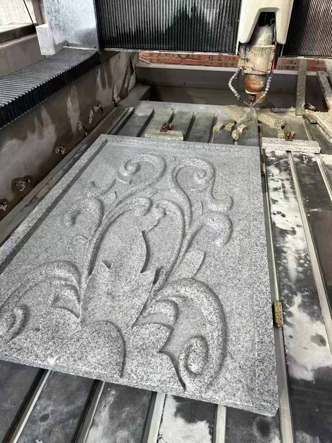 汉中 白麻别墅干挂雕花板