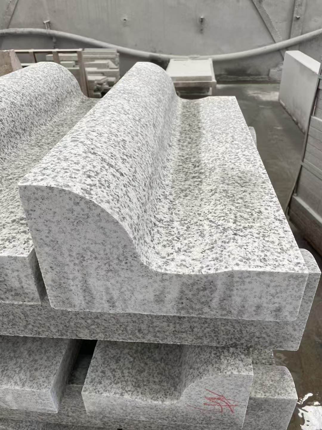 汉中 白麻花岗岩S型路沿石，路侧石，马路牙子等